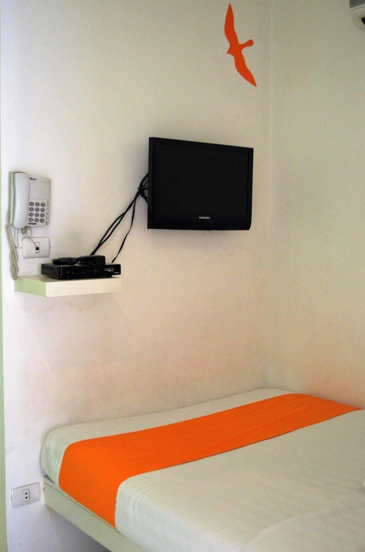 Islands Stay Hotels - Uptown Cebu Buitenkant foto