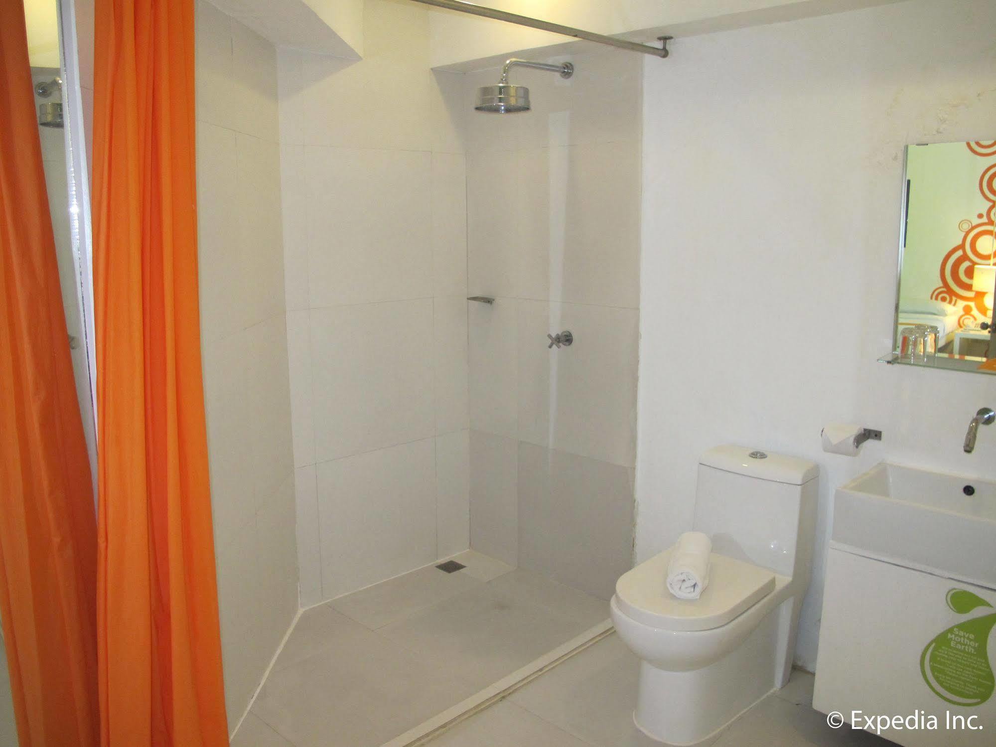Islands Stay Hotels - Uptown Cebu Buitenkant foto